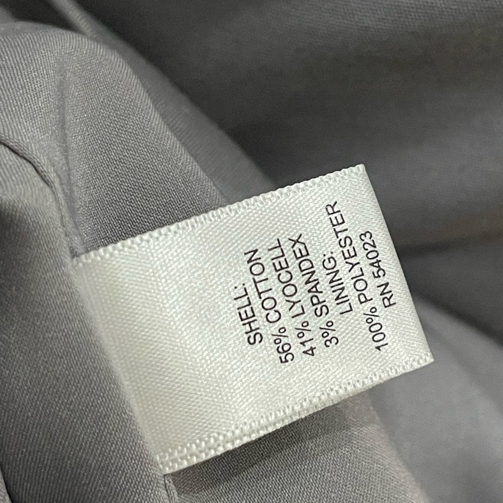 Banana Republic 6 Grey Back Zip Skirt with Stretch - Picture 2 of 5